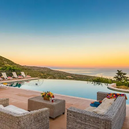 Villa Mirsini By Spathion